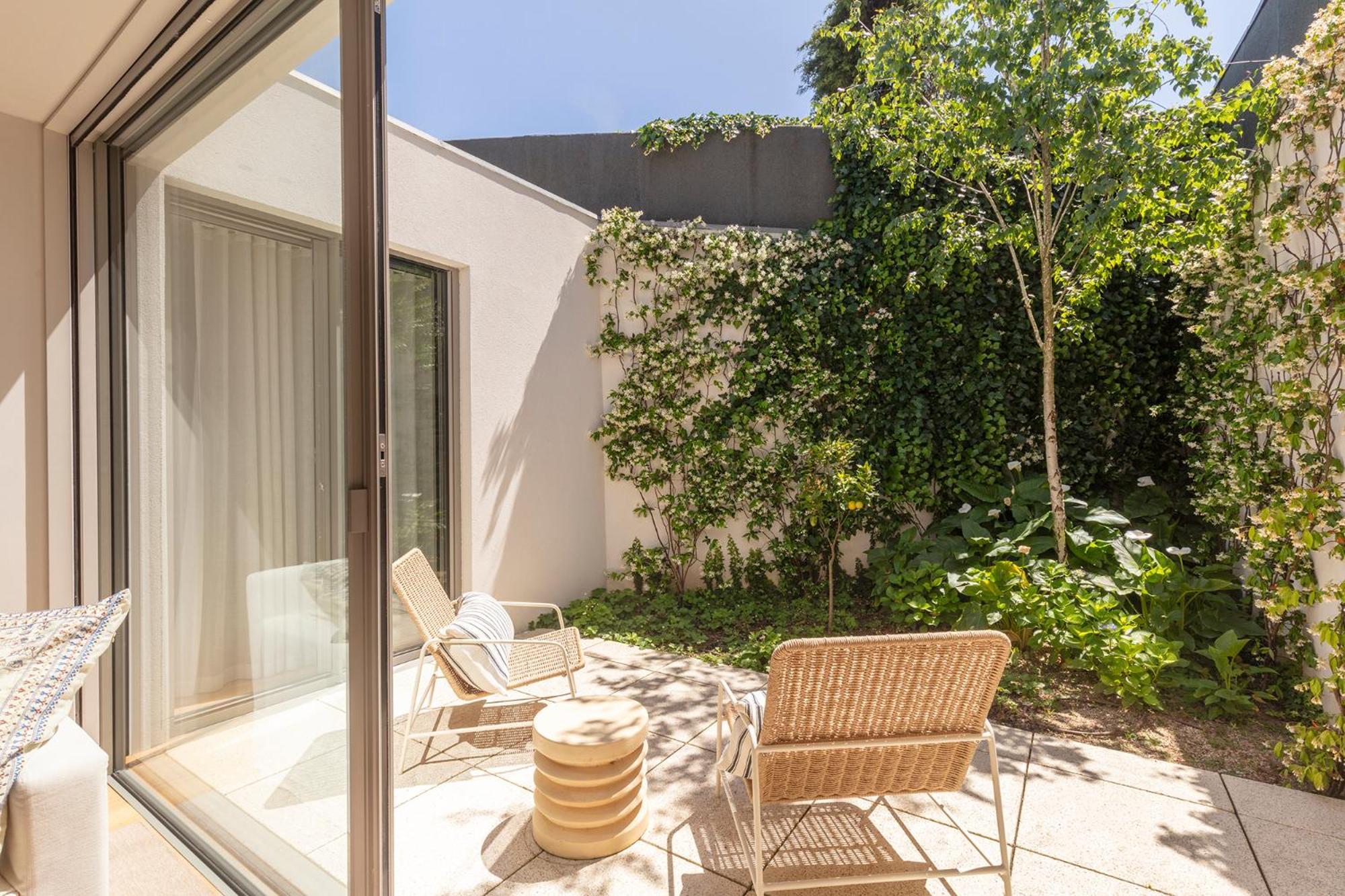 Vandoma Living Suites Porto Room photo